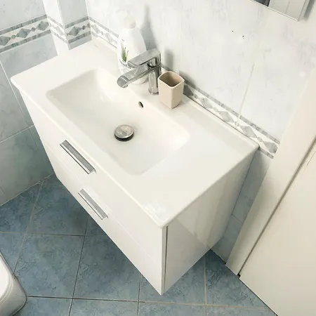 Ocean Whisper Escape E50 * Durres
